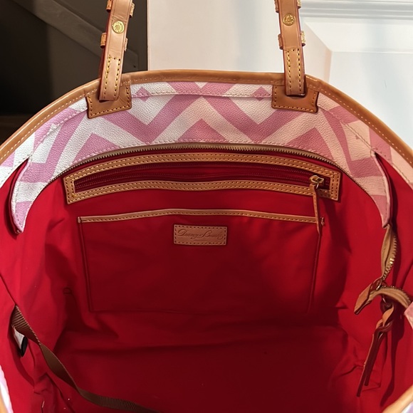 Dooney & Bourke Tote Bag - Picture 4 of 7